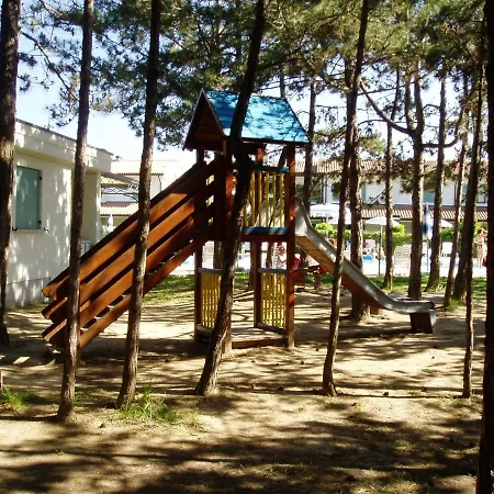 Villaggio Ca' Del Pino * Бибионе