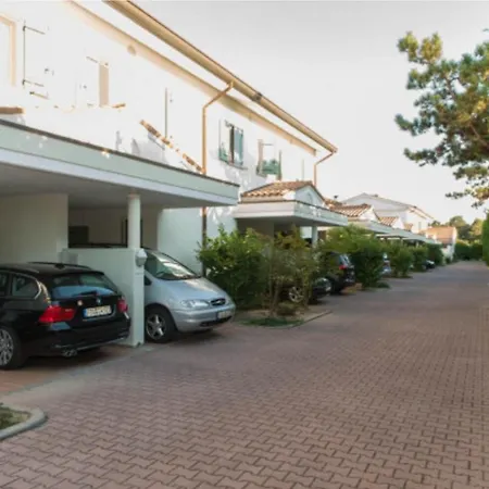 Villaggio Ca' Del Pino Lägenhet