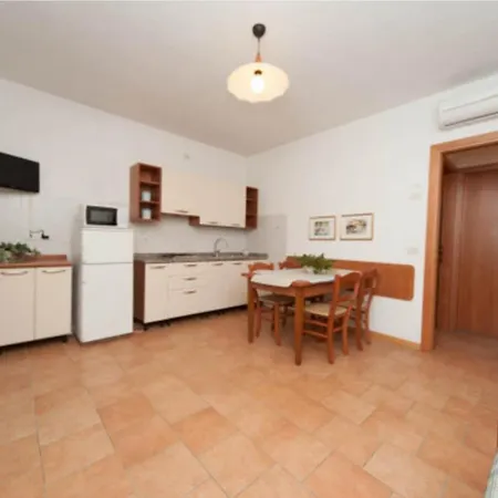 Villaggio Ca' Del Pino Бибионе