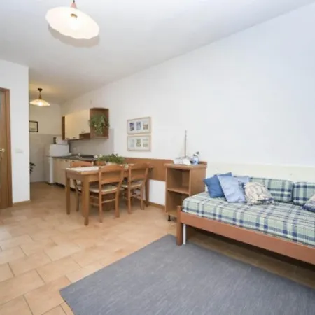 아파트 Villaggio Ca' Del Pino 비비오네