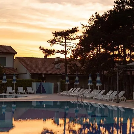 Villaggio Ca' Del Pino * Bibione