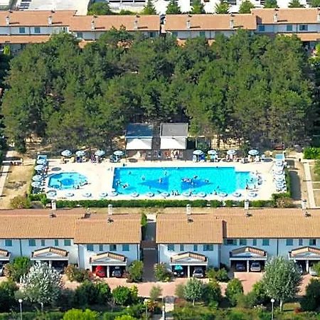 Villaggio Ca' Del Pino * Bibione