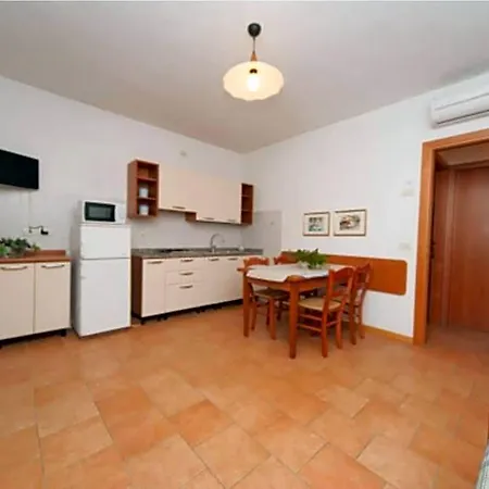 Villaggio Ca' Del Pino Lägenhet