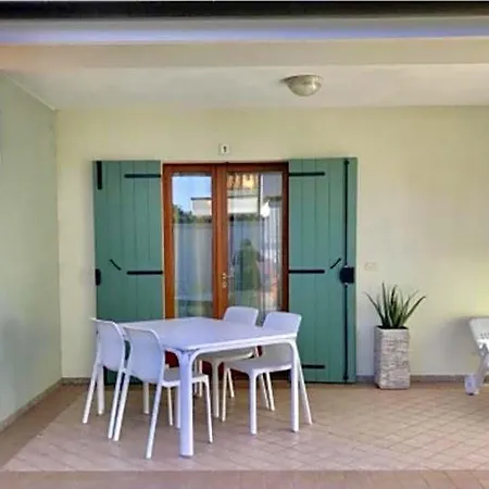 Lägenhet Villaggio Ca' Del Pino *