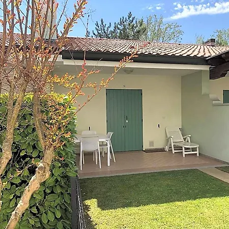 Villaggio Ca' Del Pino Lägenhet Bibione