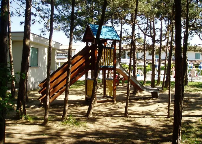 Villaggio Ca' Del Pino * Бибионе