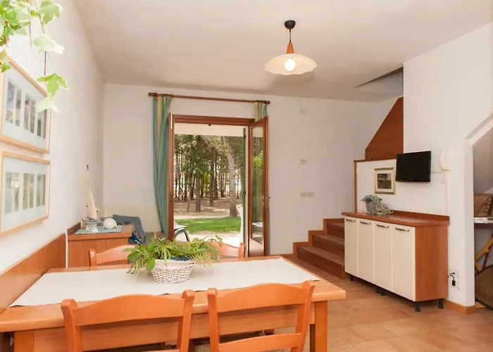 Lägenhet Villaggio Ca' Del Pino